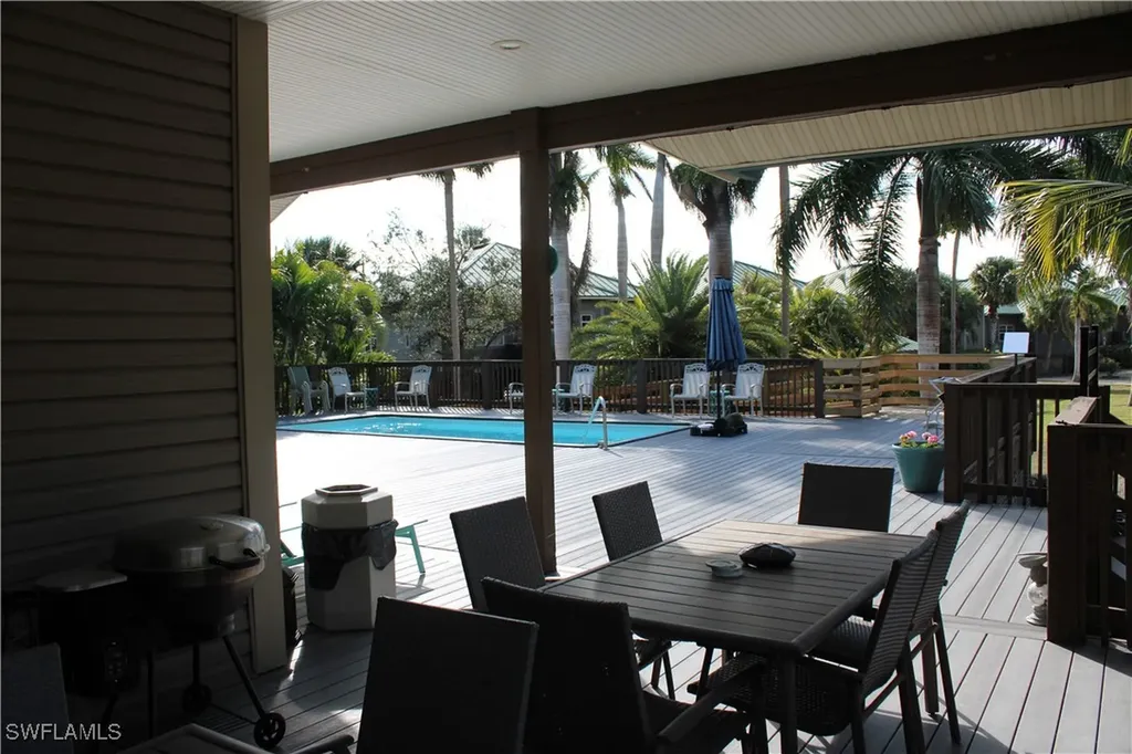 305 Storter #19 Avenue N Everglades City FL 34139