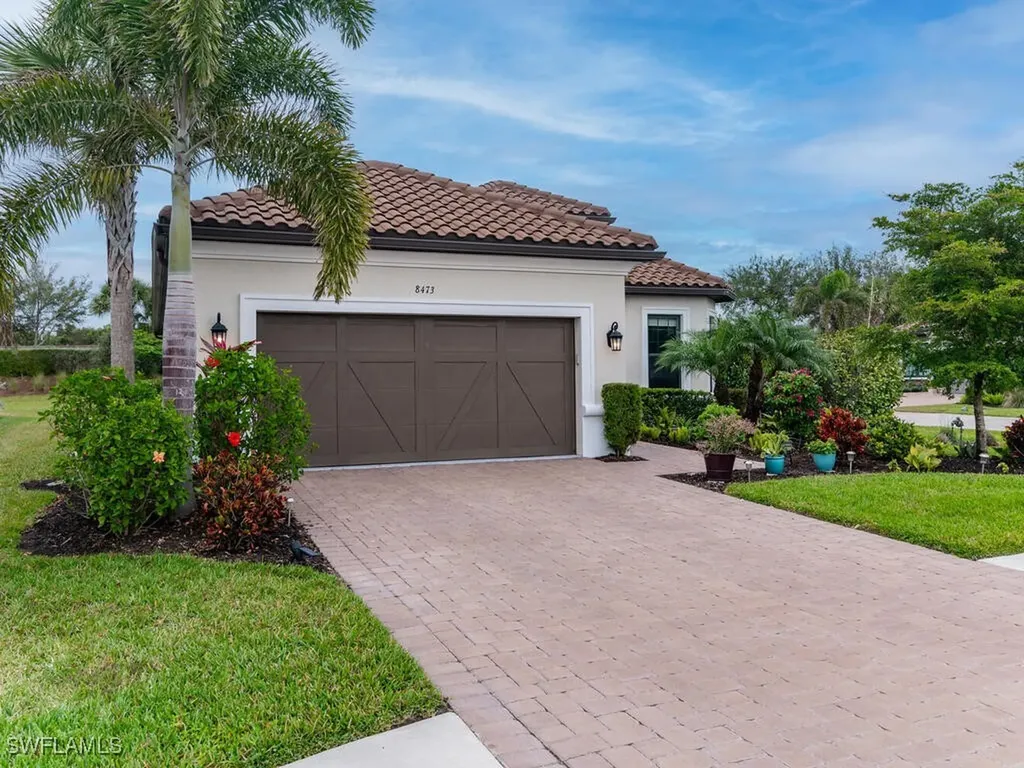 8473 Sevilla Court Naples FL 34114