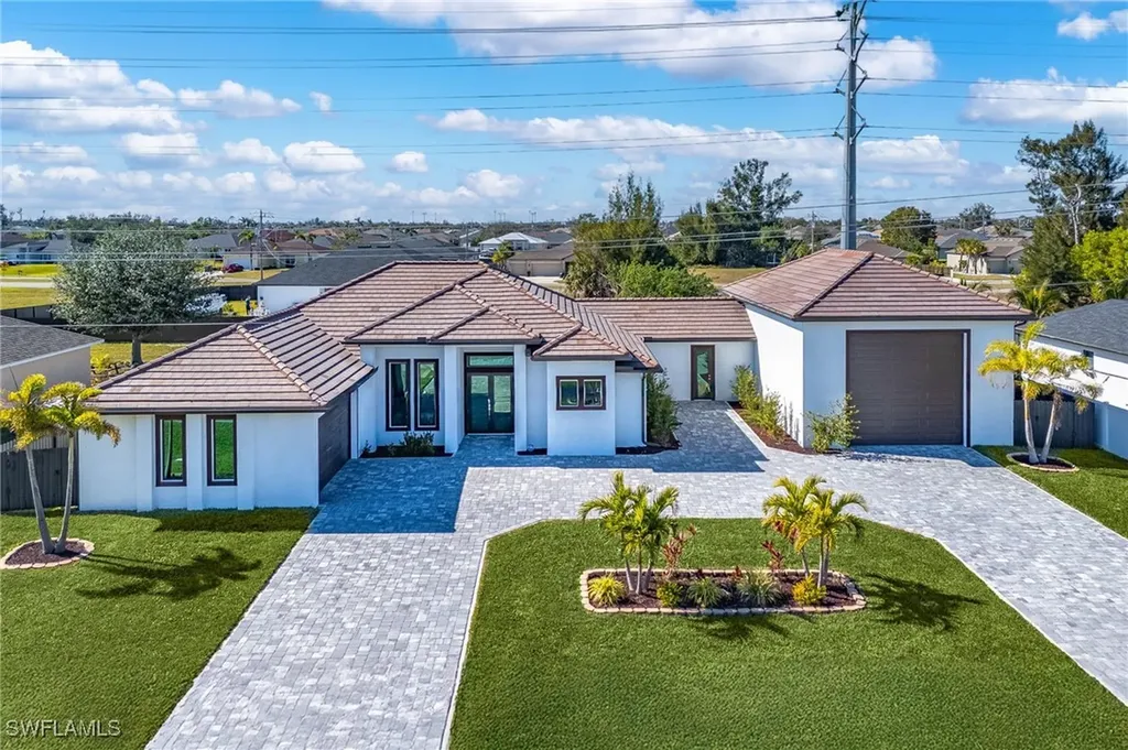 232 SW 24th Avenue Cape Coral FL 33991