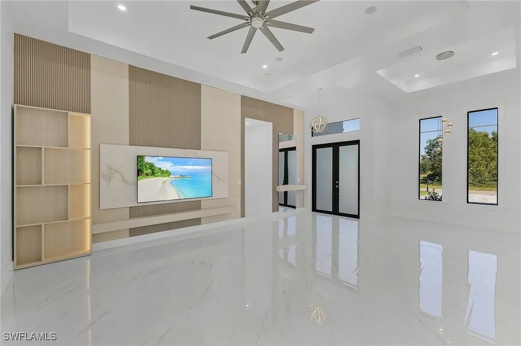 232 SW 24th Avenue Cape Coral FL 33991