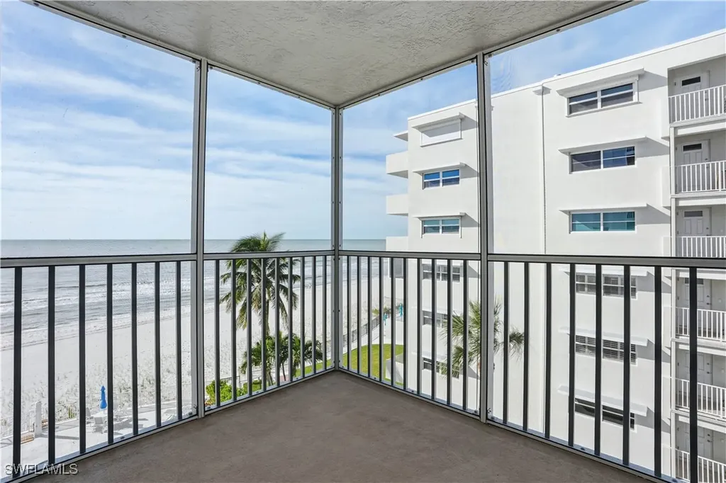 1919 Gulf Shore Boulevard N Naples FL 34102