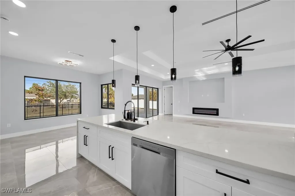 423 NW 6th Terrace Cape Coral FL 33993