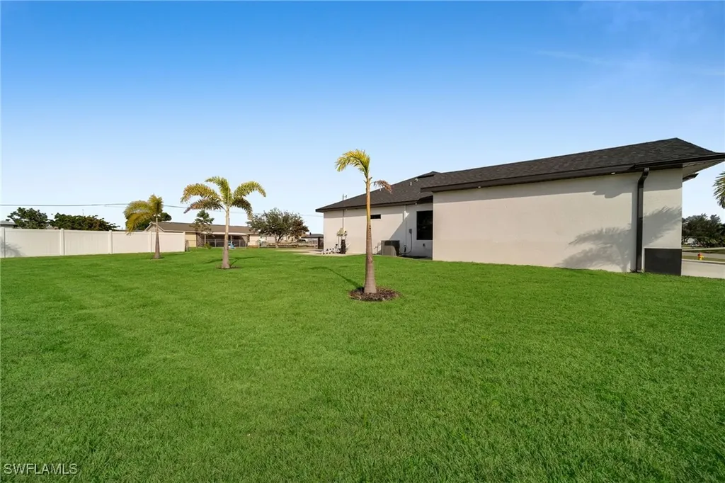 423 NW 6th Terrace Cape Coral FL 33993