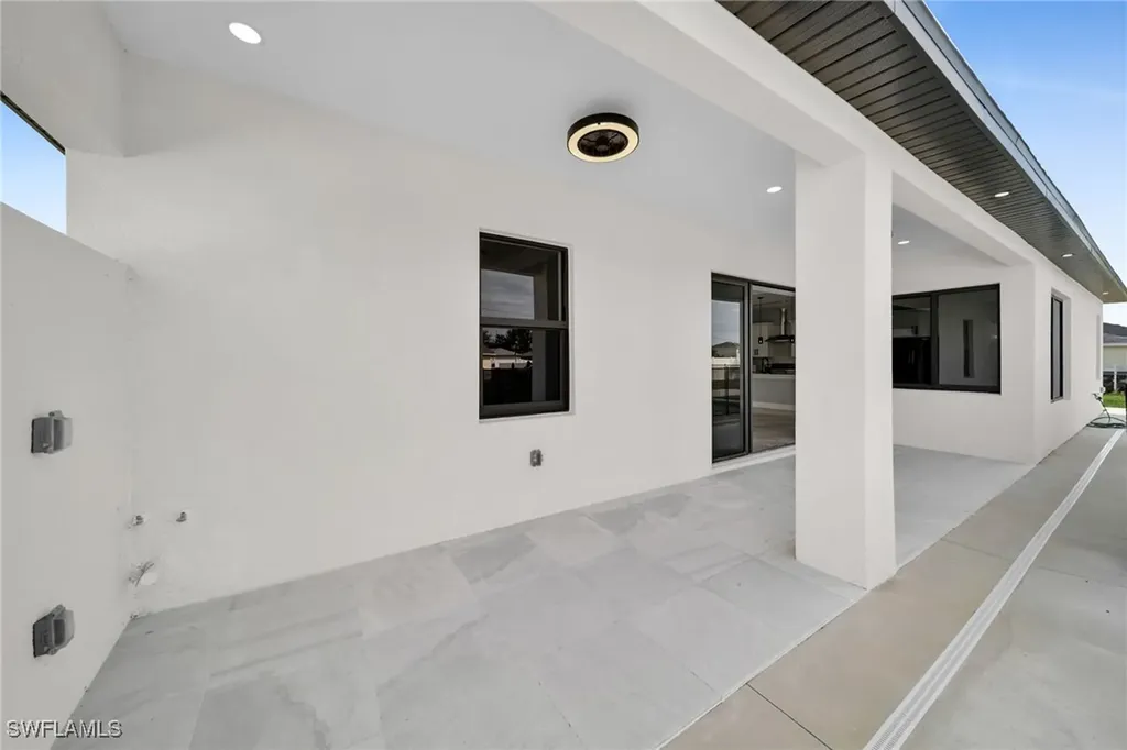 423 NW 6th Terrace Cape Coral FL 33993