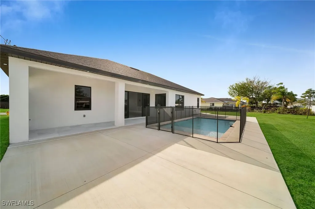 423 NW 6th Terrace Cape Coral FL 33993