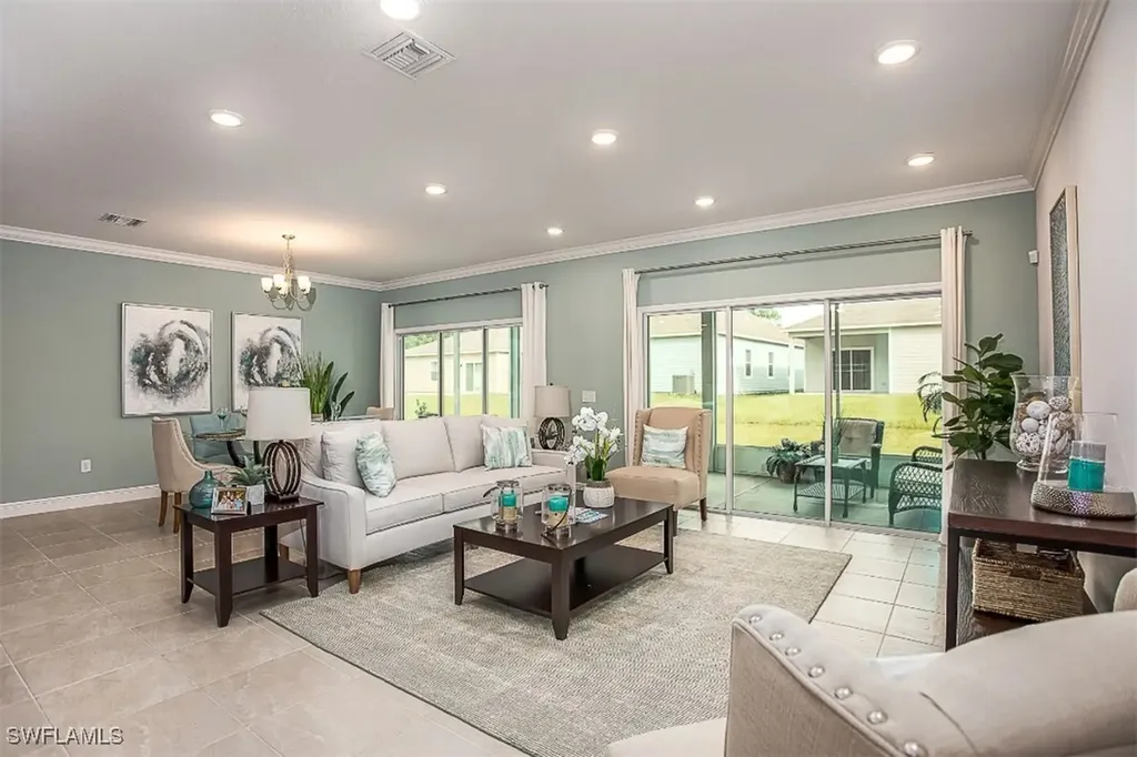 216 SW 14th Avenue Cape Coral FL 33991