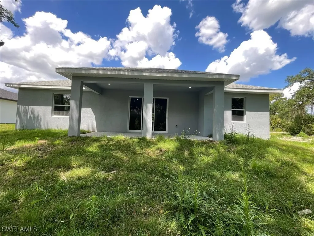 3855 Hillandale Street Fort Myers FL 33905