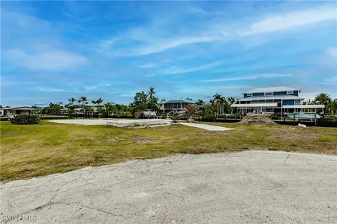 2680 Patterson Court ST. James City FL 33956