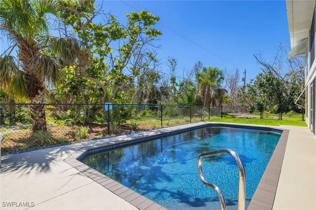 485 Peachtree Road Sanibel FL 33957