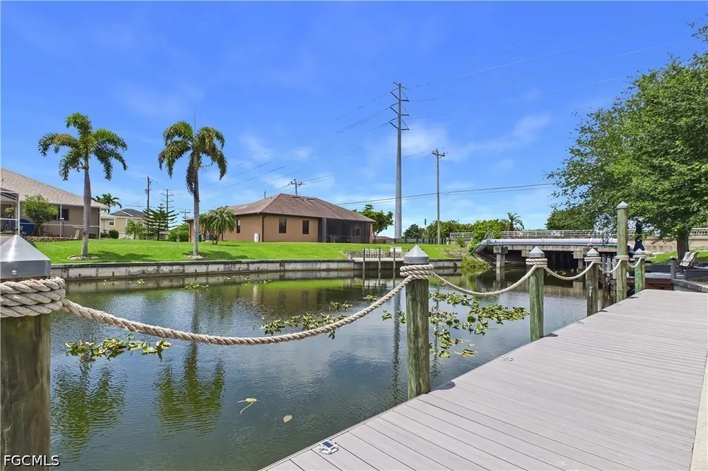 106 SE 5th Street Cape Coral FL 33990