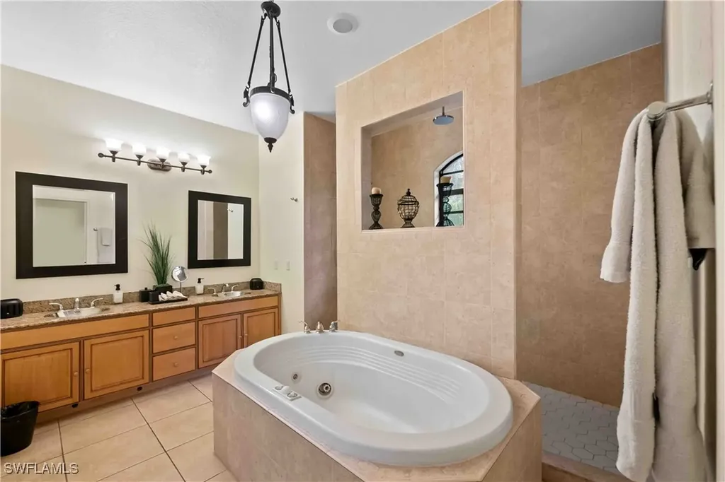 106 SE 5th Street Cape Coral FL 33990