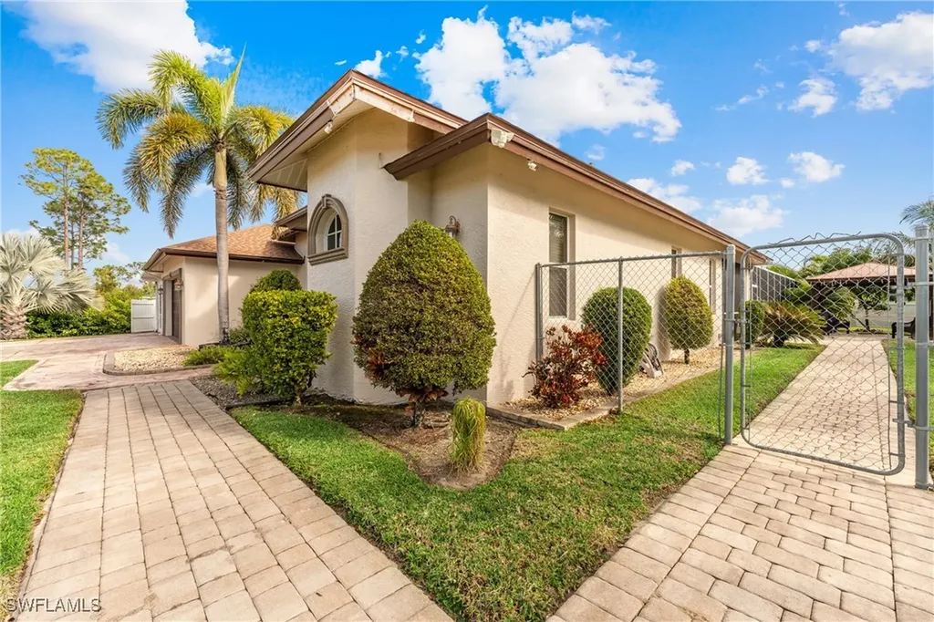 1300 Connie Avenue N Lehigh Acres FL 33971