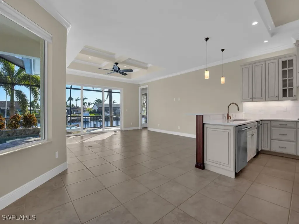 1912 SE 35th Street Cape Coral FL 33904