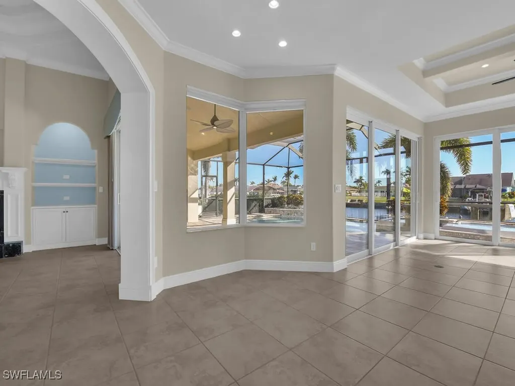 1912 SE 35th Street Cape Coral FL 33904