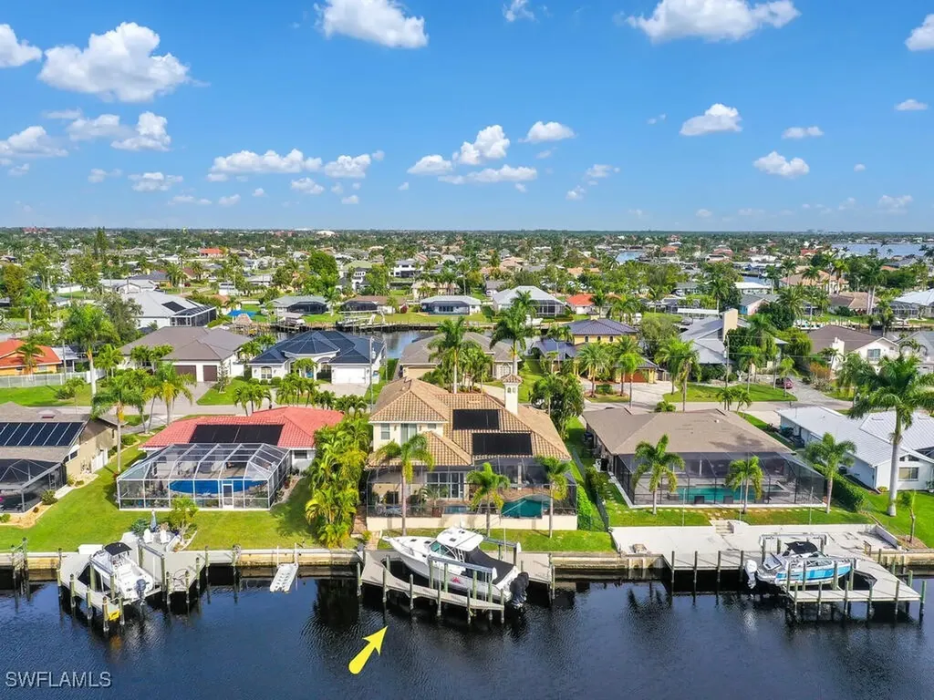 1912 SE 35th Street Cape Coral FL 33904