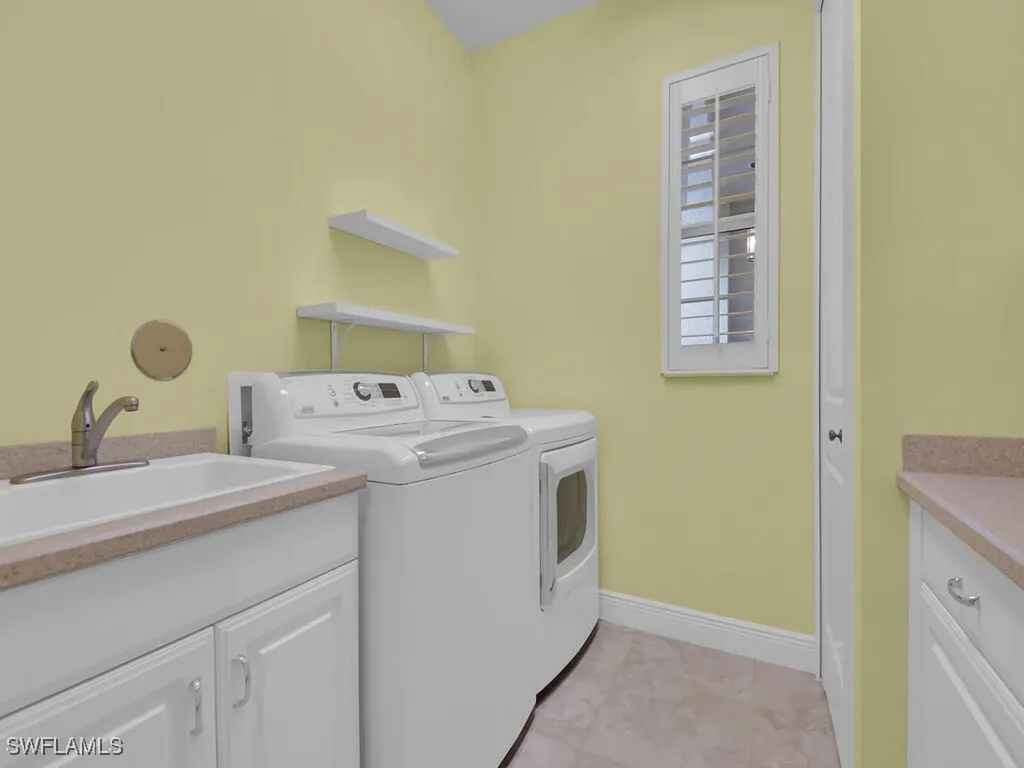 1912 SE 35th Street Cape Coral FL 33904