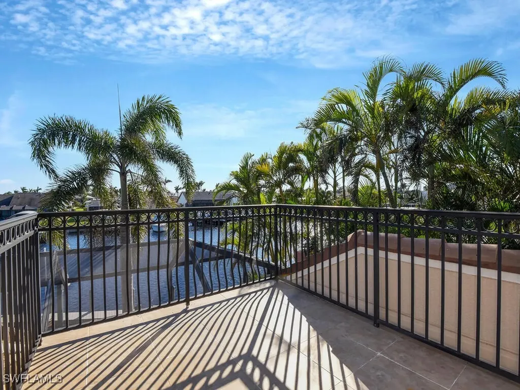 1912 SE 35th Street Cape Coral FL 33904