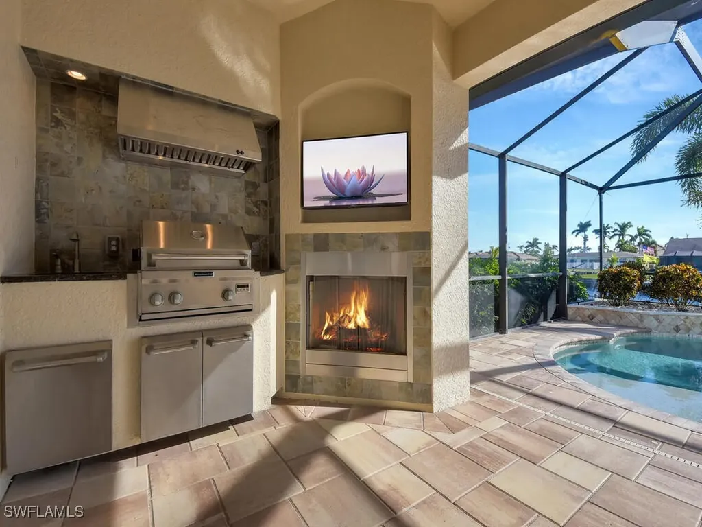 1912 SE 35th Street Cape Coral FL 33904