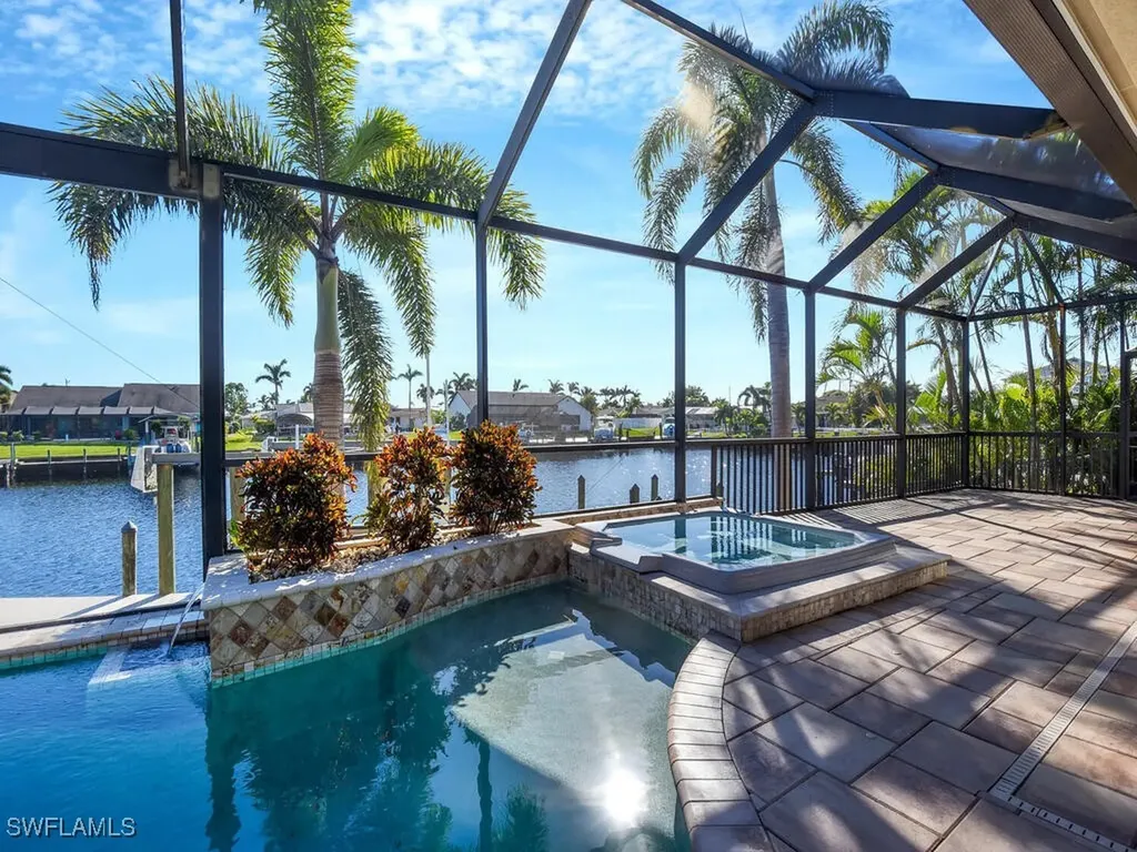 1912 SE 35th Street Cape Coral FL 33904