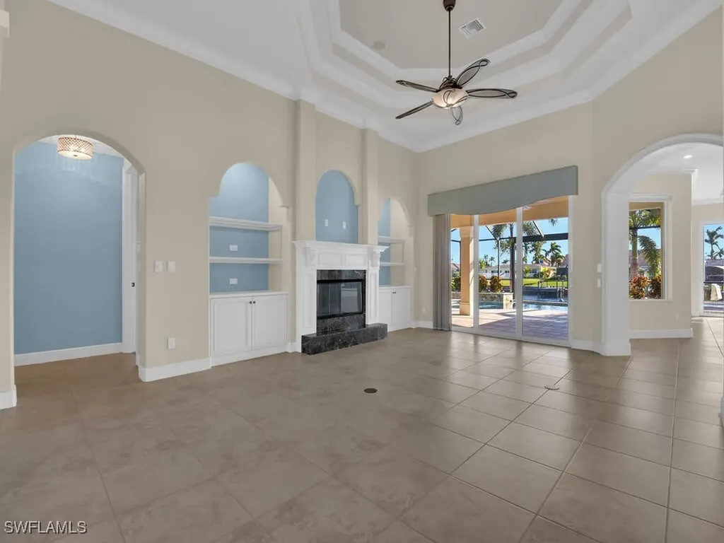 1912 SE 35th Street Cape Coral FL 33904