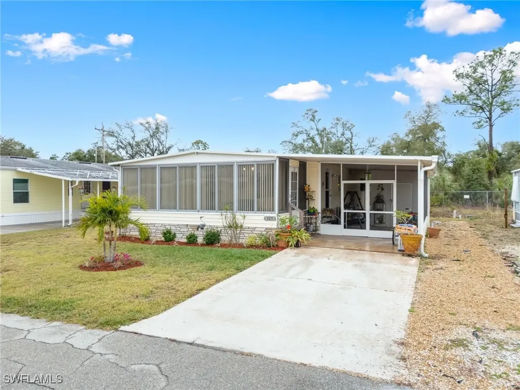 325 Shrub Lane S North Fort Myers FL 33917