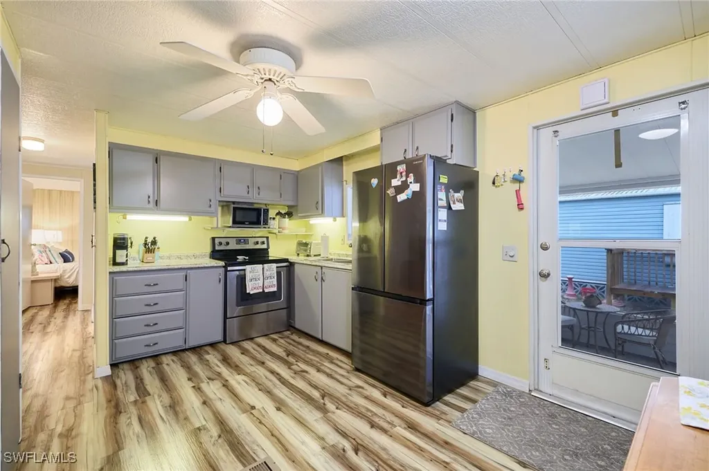 325 Shrub Lane S North Fort Myers FL 33917