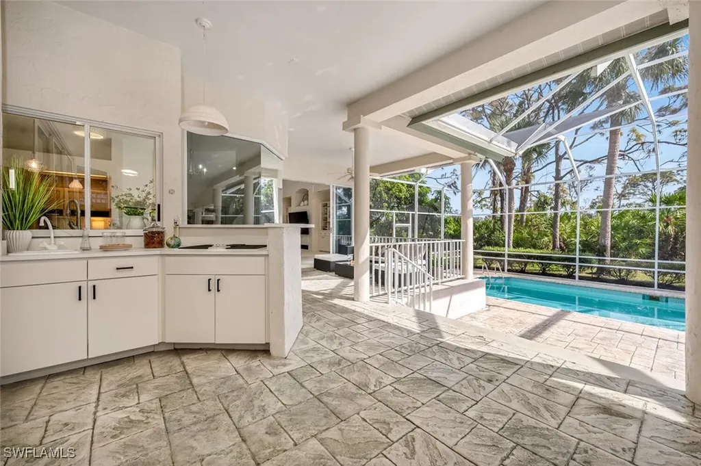 25031 Goldcrest Drive Bonita Springs FL 34134