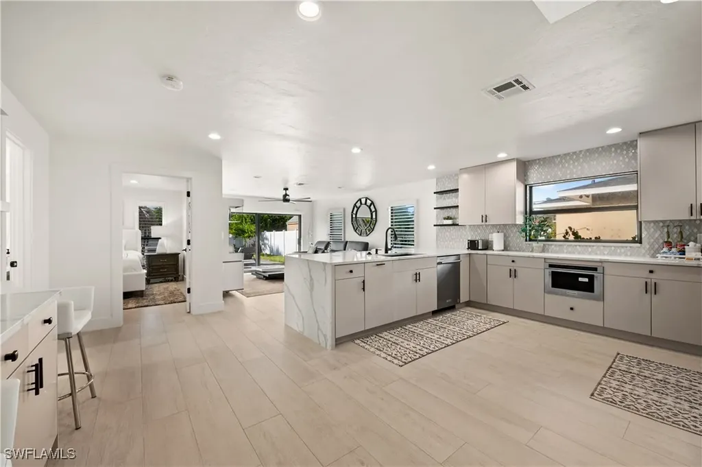538 106th Avenue N Naples FL 34108