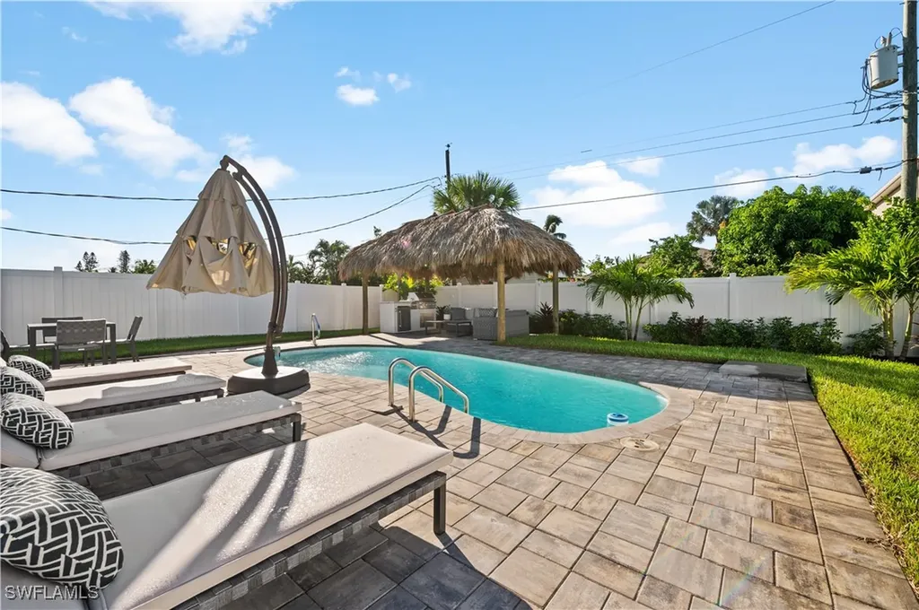 538 106th Avenue N Naples FL 34108