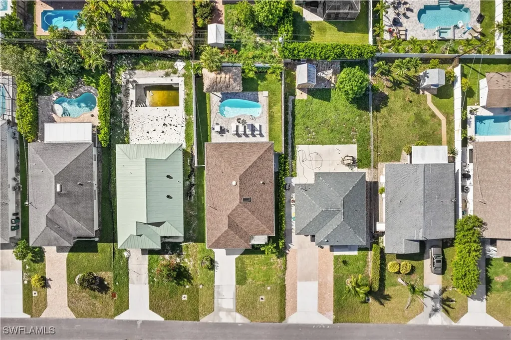 538 106th Avenue N Naples FL 34108