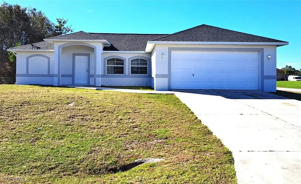518 Kingsbury Lane Lehigh Acres FL 33974