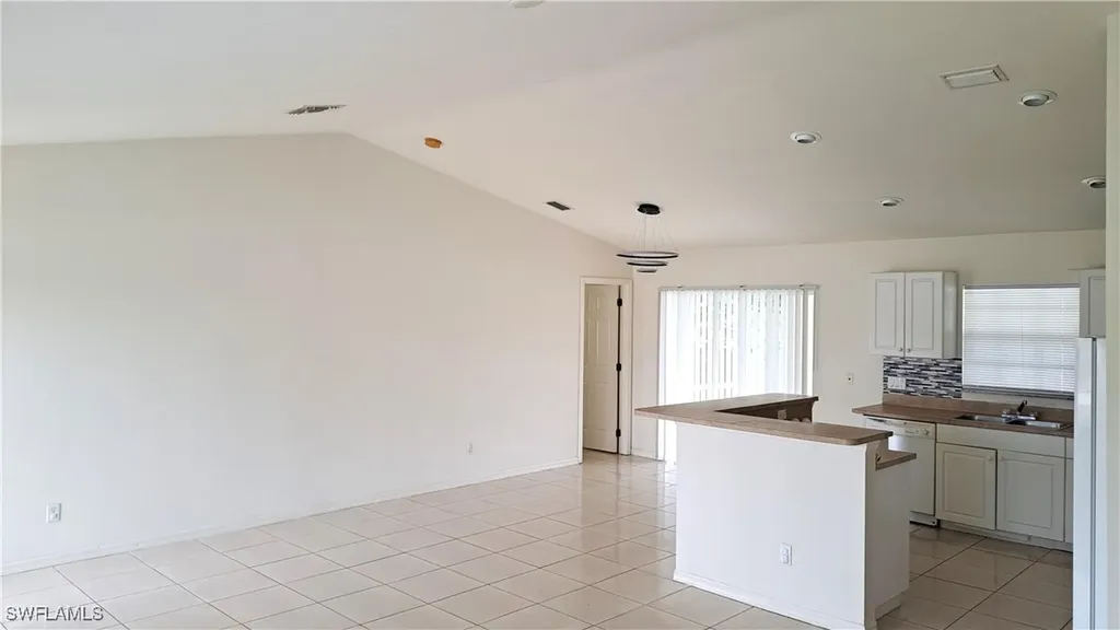 518 Kingsbury Lane Lehigh Acres FL 33974