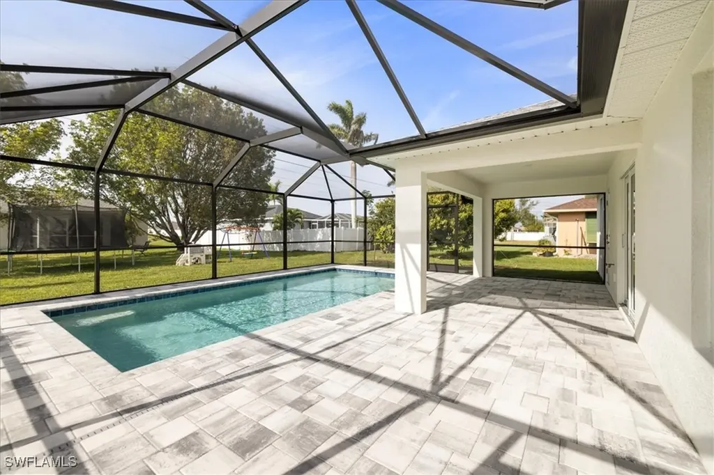 1122 NW 1st Avenue Cape Coral FL 33993