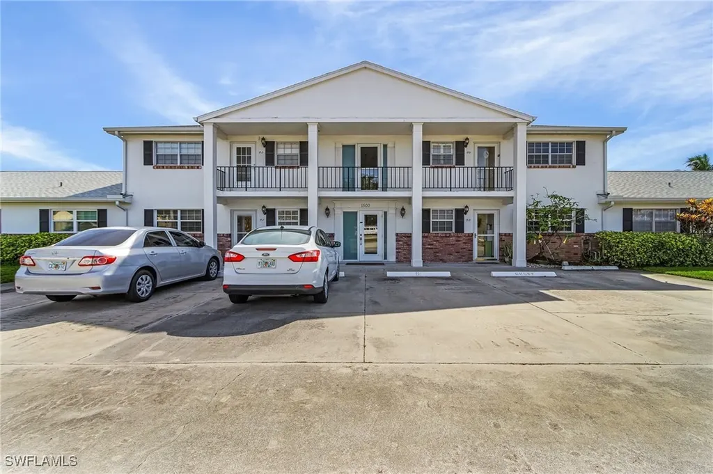 1500 Memoli Lane Fort Myers FL 33919