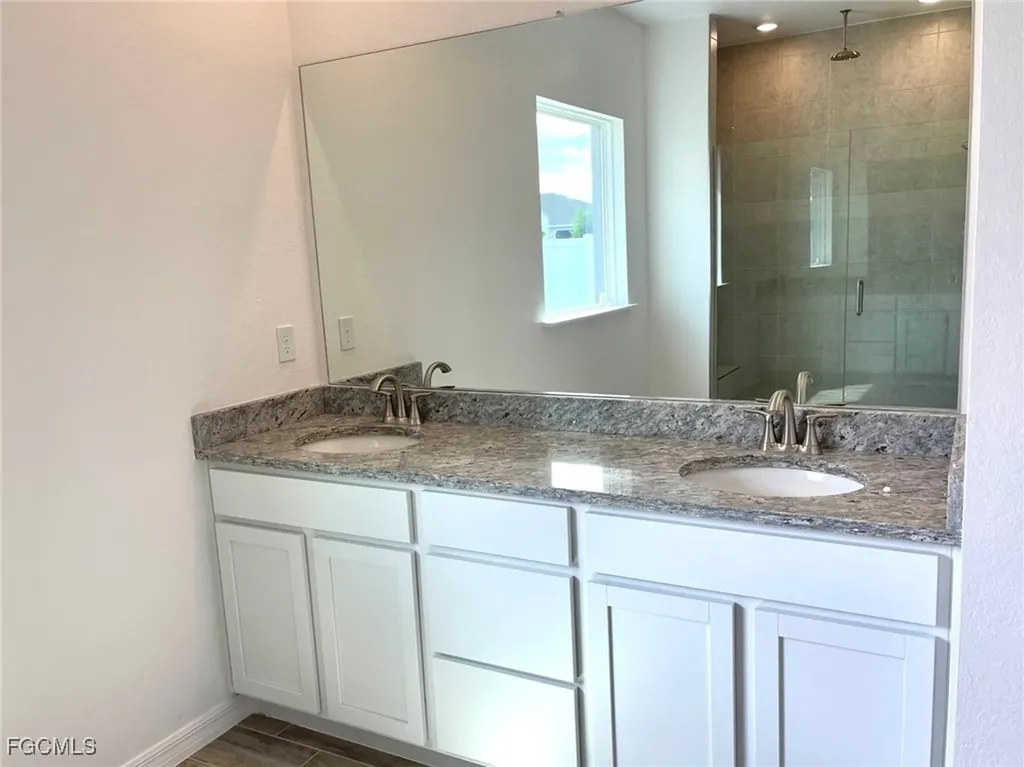 324 NW 1st Place Cape Coral FL 33993