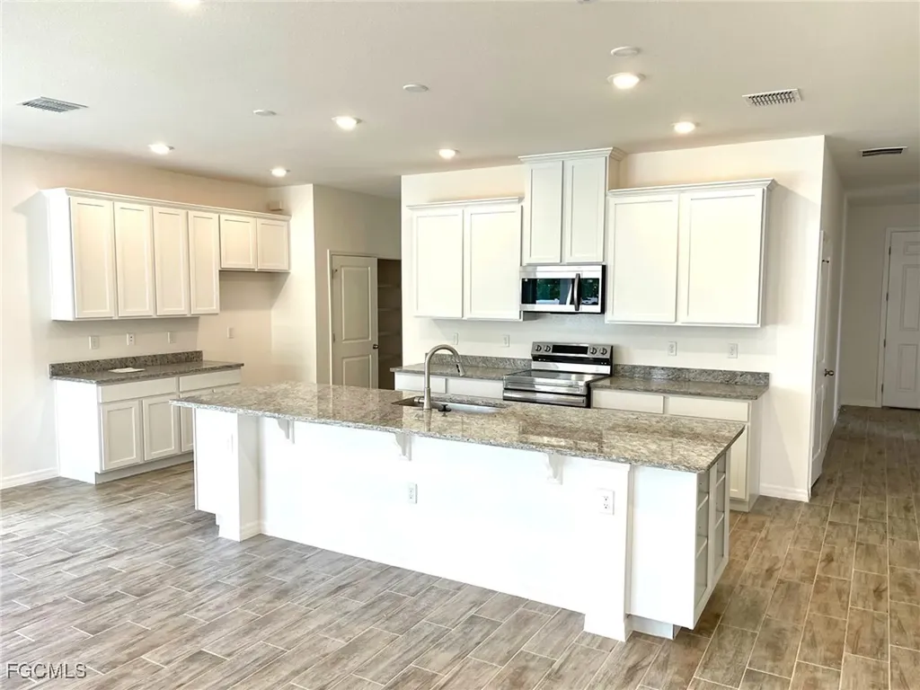 324 NW 1st Place Cape Coral FL 33993