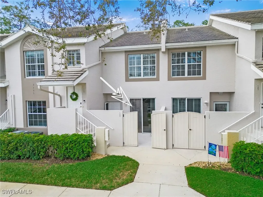 Naples FL, 3755 Fieldstone Boulevard, Unit 1202