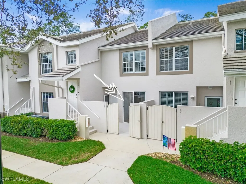 3755 Fieldstone Boulevard Naples FL 34109