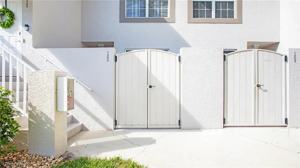 3755 Fieldstone Boulevard Naples FL 34109