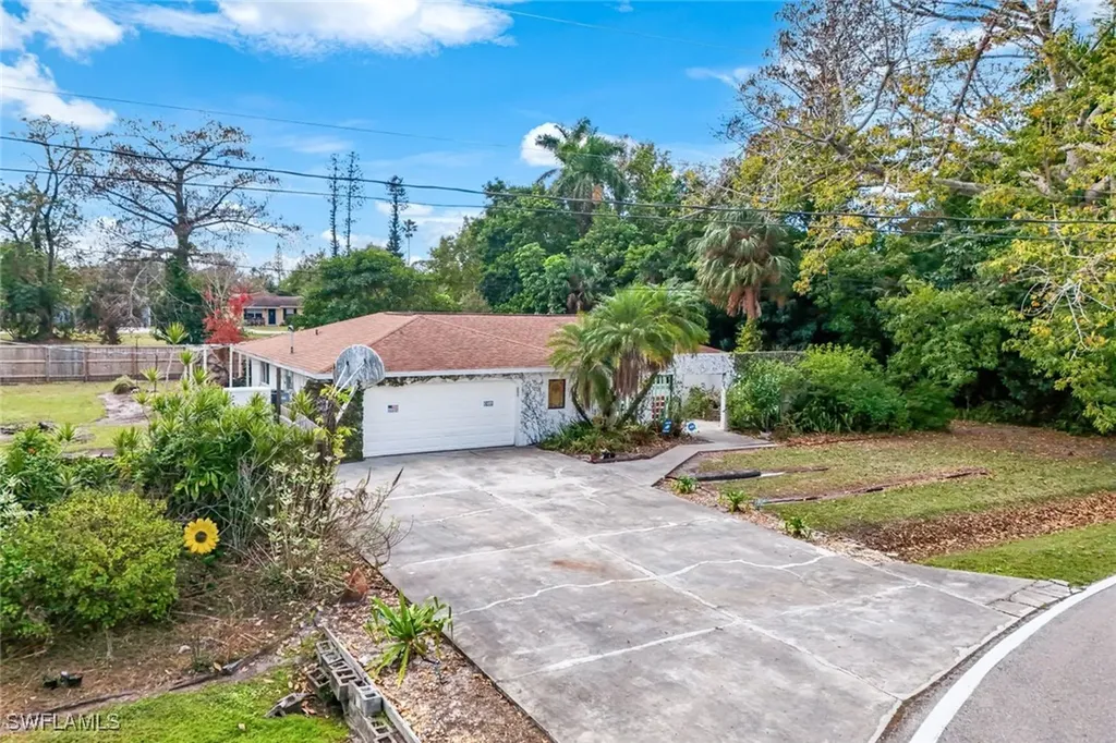 13437 Caribbean Boulevard Fort Myers FL 33905