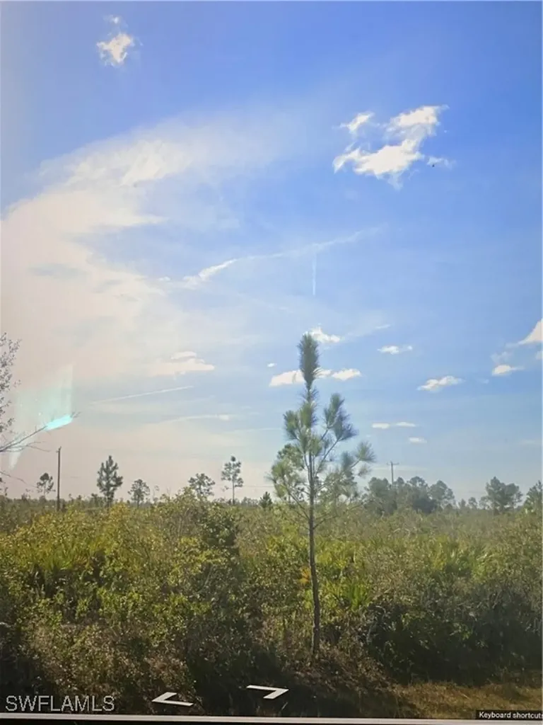 411 Laguna Drive Indian Lake Estates FL 33855