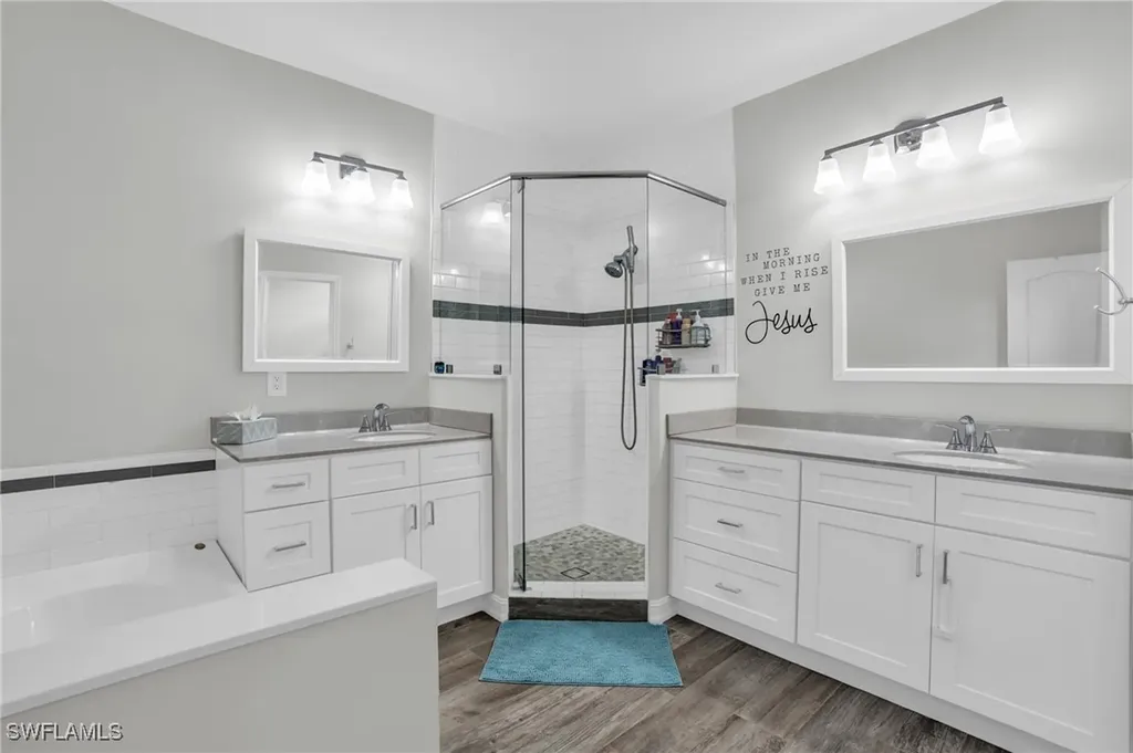 8900 Spring Mountain Way Fort Myers FL 33908
