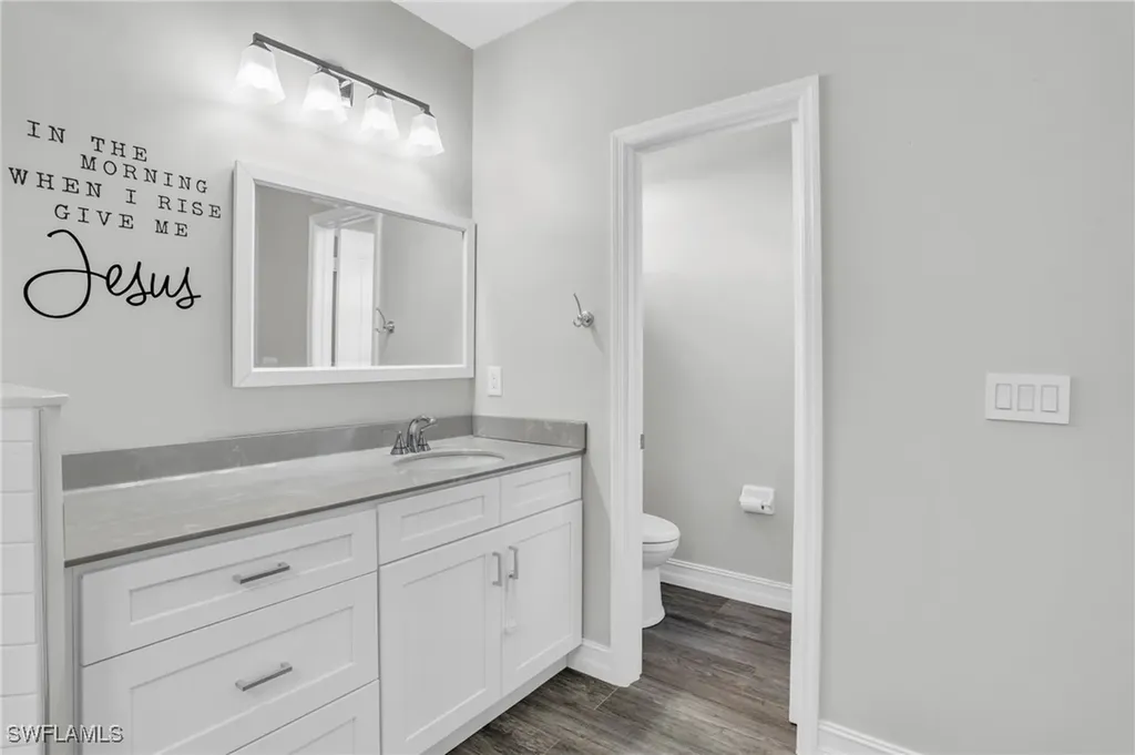 8900 Spring Mountain Way Fort Myers FL 33908