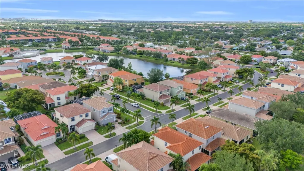 8900 Spring Mountain Way Fort Myers FL 33908