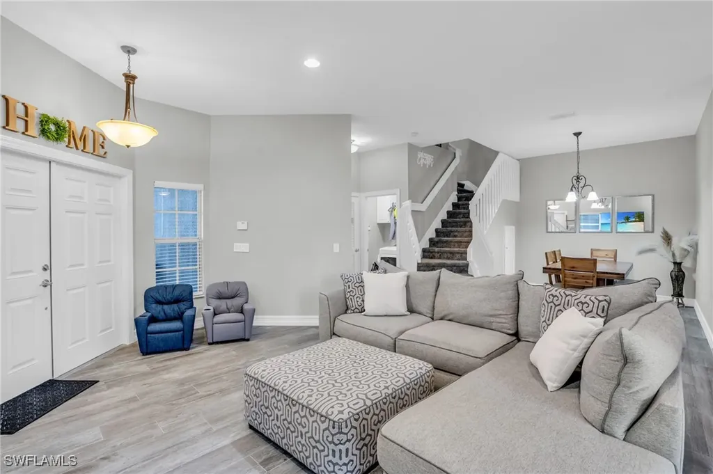 8900 Spring Mountain Way Fort Myers FL 33908