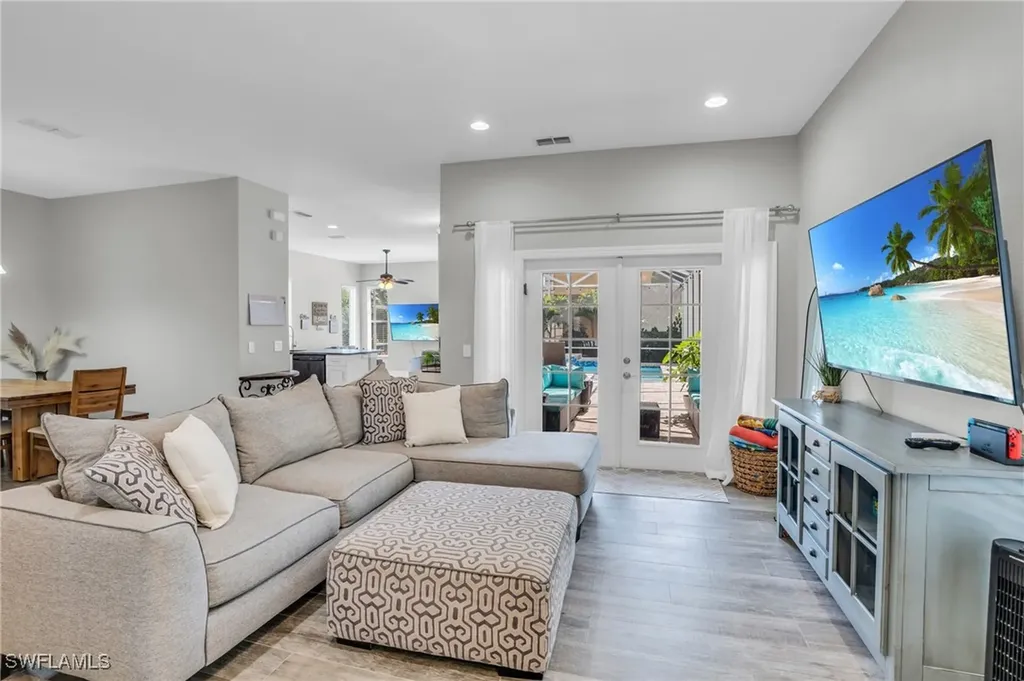 8900 Spring Mountain Way Fort Myers FL 33908