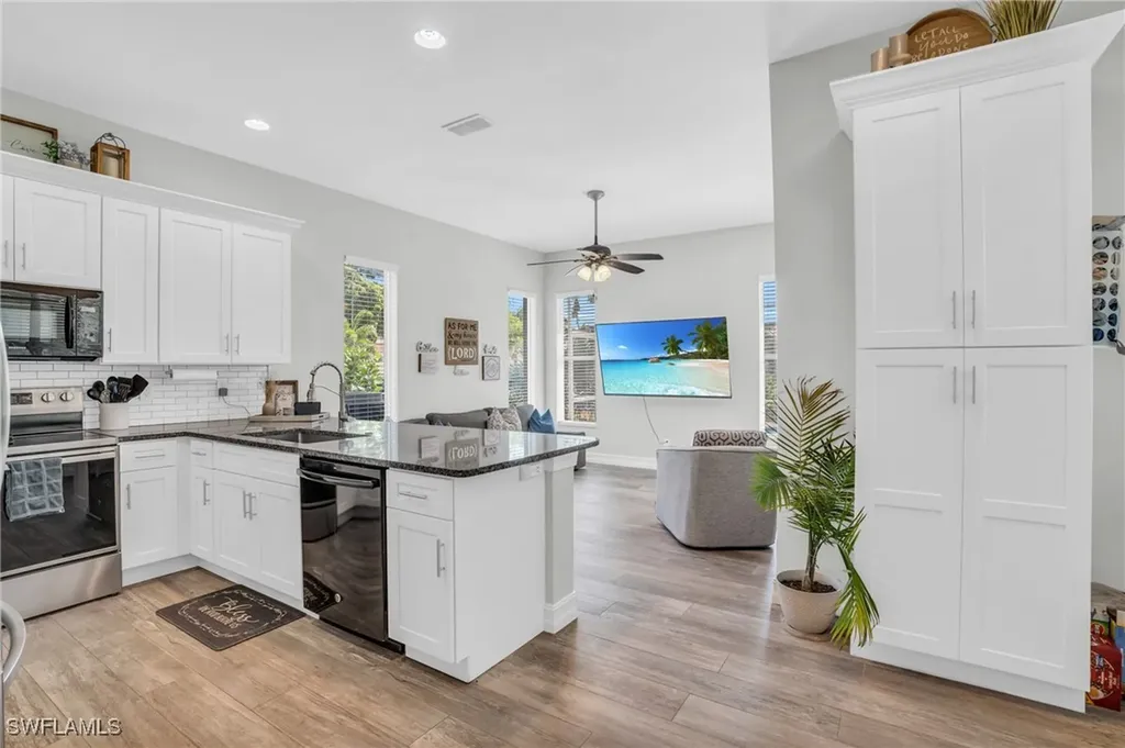 8900 Spring Mountain Way Fort Myers FL 33908