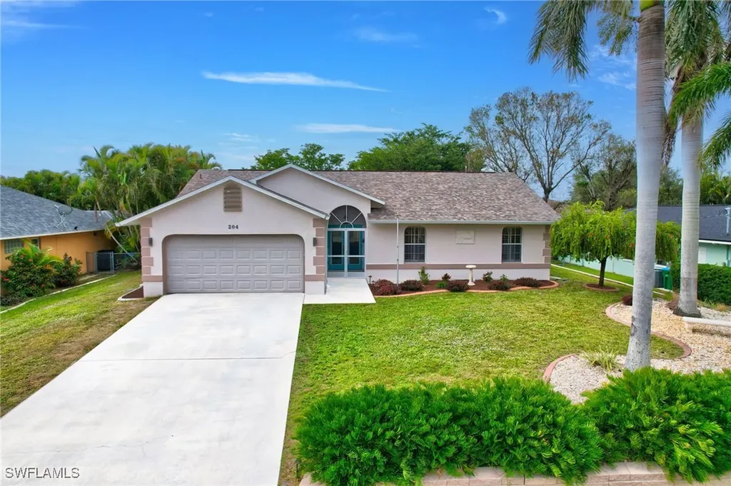 204 SE 13th Place Cape Coral FL 33990