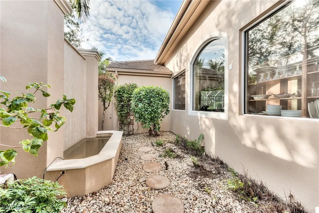 23092 Shady Knoll Drive Estero FL 34135