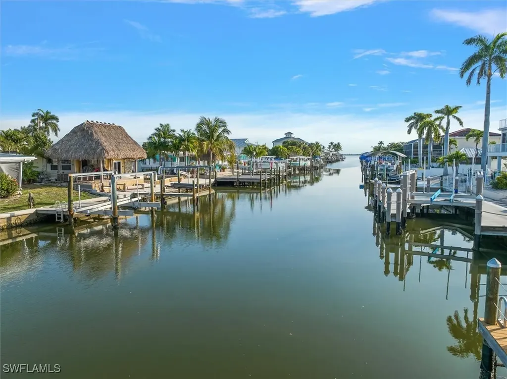 127 Albatross Street Fort Myers Beach FL 33931